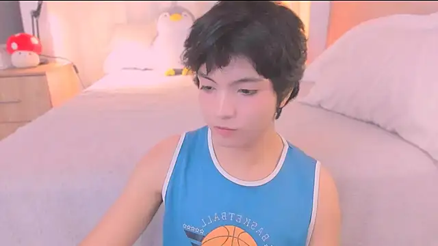 Snapshot of AllanYong18 chatting on February 18, 2026, 9:50 am AllanYong18 online show from February 18, 2026, 9:50 am