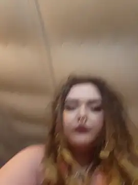 Snapshot of LitHippieBaby420 chatting on January 18, 2025, 12:57 am LitHippieBaby420 online show from January 18, 2025, 12:57 am