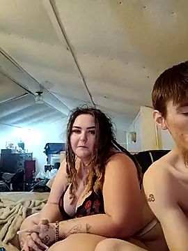 Snapshot of LitHippieBaby420 chatting on January 7, 2025, 11:45 pm LitHippieBaby420 online show from January 7, 2025, 11:45 pm