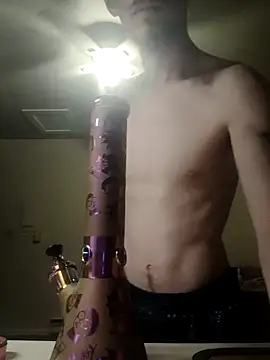 Snapshot of LitHippieBaby420 chatting on February 2, 2025, 12:24 pm LitHippieBaby420 online show from February 2, 2025, 12:24 pm