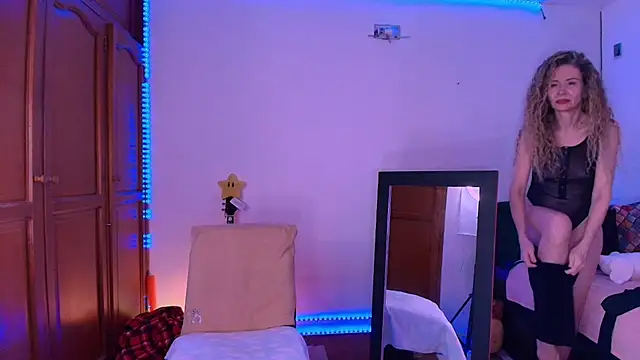 antonelawow online show from November 28, 2025, 7:14 pm