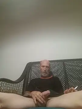 filthymind619 online show from May 19, 2026, 1:51 pm