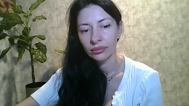 LissaBlossom online show from June 3, 2026, 2:29 pm