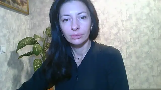 LissaBlossom online show from October 4, 2025, 4:47 am