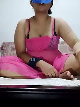 Snapshot of Queen_princes chatting on February 28, 2025, 5:15 pm Queen princes online show from February 28, 2025, 5:15 pm