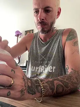 xtrppyx online show from September 22, 2025, 10:43 am