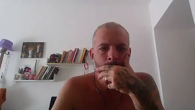 xtrppyx online show from October 20, 2025, 11:33 am