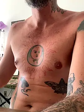 xtrppyx online show from October 6, 2025, 12:17 pm