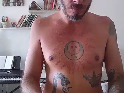 xtrppyx online show from March 21, 2025, 10:39 am