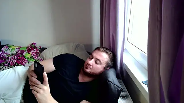 Snapshot of viamen chatting on June 12, 2026, 6:00 am viamen online show from June 12, 2026, 6:00 am