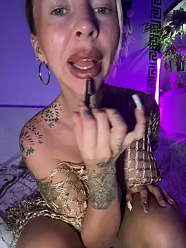 CheekyChels online show from June 4, 2026, 8:46 pm
