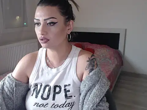 rosse26830 online show from March 14, 2025, 8:28 pm