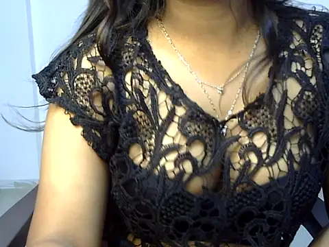 Snapshot of Niyaa77 chatting on March 4, 2025, 1:34 am Niyaa77 online show from March 4, 2025, 1:34 am