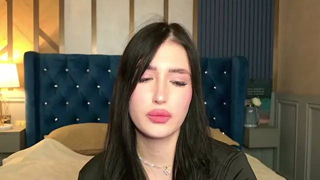 EmmaLawrens online show from September 21, 2025, 8:25 pm