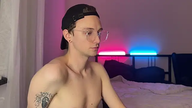 Snapshot of Calvin_Polanski chatting on January 20, 2025, 8:39 pm Calvin Polanski online show from January 20, 2025, 8:39 pm