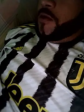 Snapshot of safado0027 chatting on October 20, 2025, 11:11 am safado0027 online show from October 20, 2025, 11:11 am