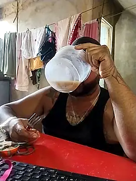 Snapshot of safado0027 chatting on October 26, 2025, 5:46 pm safado0027 online show from October 26, 2025, 5:46 pm