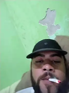 Snapshot of safado0027 chatting on October 12, 2025, 2:24 am safado0027 online show from October 12, 2025, 2:24 am