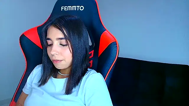 Rousse violett online show from September 13, 2025, 9:48 pm