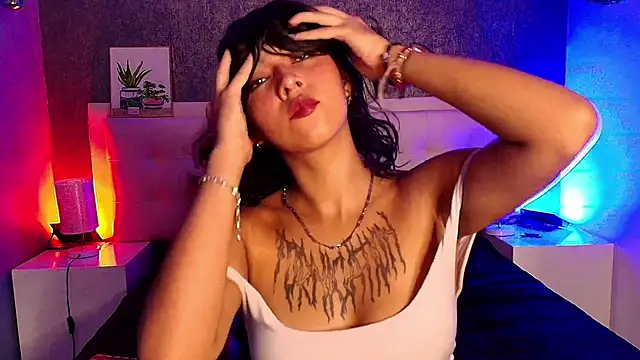 Snapshot of gabriela_cortez chatting on February 21, 2025, 7:54 pm gabriela cortez online show from February 21, 2025, 7:54 pm