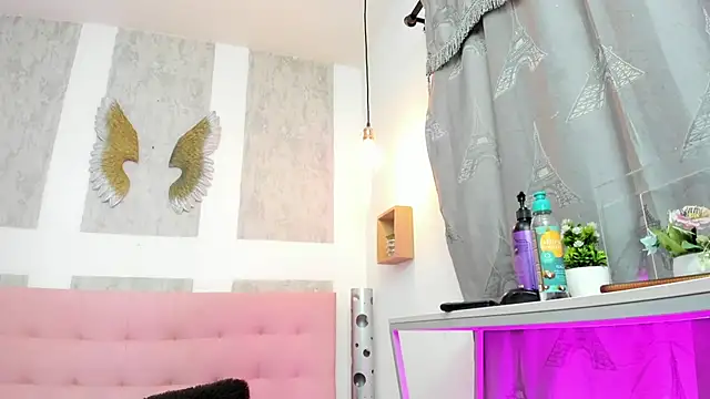 gabriela cortez online show from April 9, 2026, 3:19 am