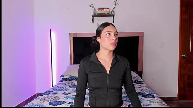 Snapshot of Carorosse chatting on February 26, 2026, 3:56 pm Carorosse online show from February 26, 2026, 3:56 pm