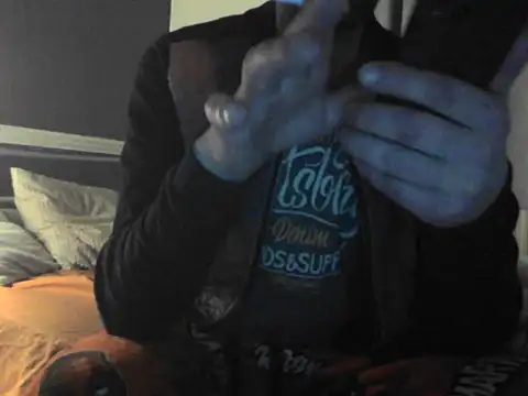 allnaked00 online show from November 18, 2025, 3:43 am