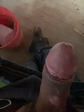 tucachondon online show from January 28, 2025, 9:50 pm