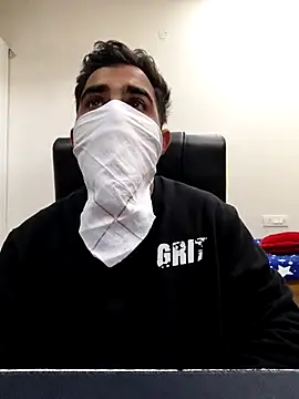 13lusty online show from March 7, 2025, 8:13 am