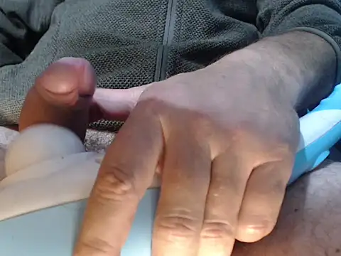 Snapshot of itsmeyes69 chatting on December 4, 2025, 11:15 pm itsmeyes69 online show from December 4, 2025, 11:15 pm