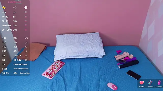 hotiergirl online show from September 29, 2025, 6:13 pm