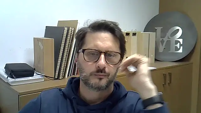 Snapshot of Cellino4 chatting on February 12, 2025, 5:16 pm Cellino4 online show from February 12, 2025, 5:16 pm