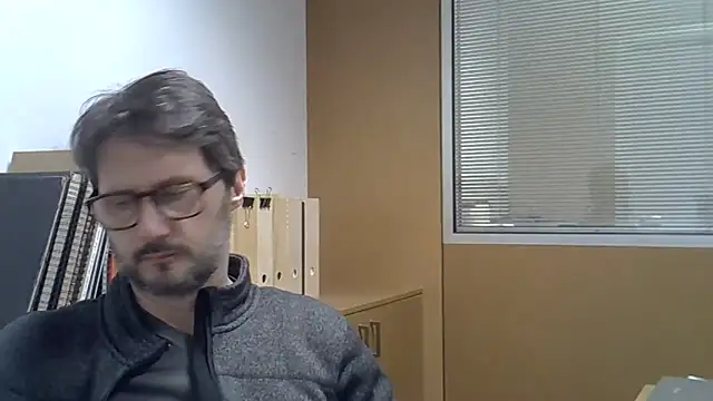 Snapshot of Cellino4 chatting on February 6, 2025, 4:58 pm Cellino4 online show from February 6, 2025, 4:58 pm