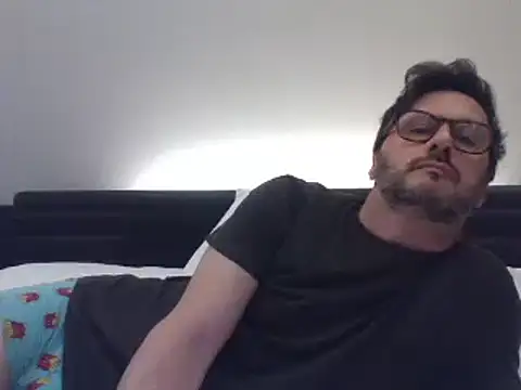 Snapshot of Cellino4 chatting on February 5, 2025, 4:03 pm Cellino4 online show from February 5, 2025, 4:03 pm