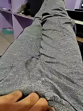 Snapshot of braveman999 chatting on January 8, 2025, 4:11 pm braveman999 online show from January 8, 2025, 4:11 pm