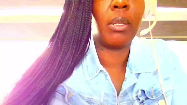 Snapshot of chocolatechipkukky85 chatting on April 13, 2026, 8:02 pm chocolatechipkukky85 online show from April 13, 2026, 8:02 pm
