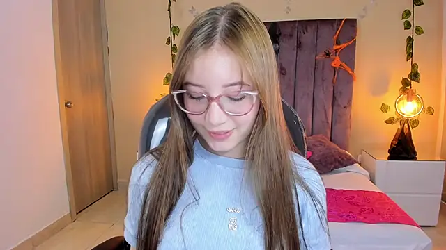 Dahlia Rousse online show from October 14, 2025, 9:36 pm