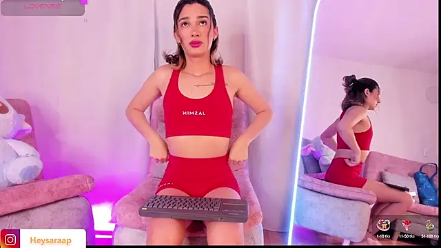 Snapshot of Queensara_ chatting on September 10, 2025, 1:21 pm Queensara online show from September 10, 2025, 1:21 pm