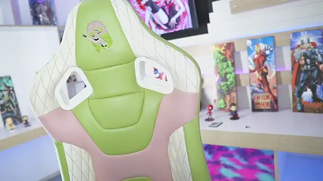 Zoee 0 online show from January 24, 2025, 2:28 am