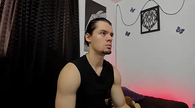 maxi styles online show from January 24, 2025, 5:21 pm