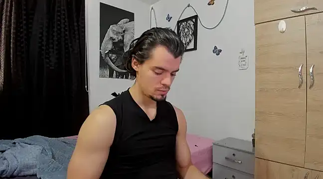 maxi styles online show from February 14, 2025, 7:54 pm