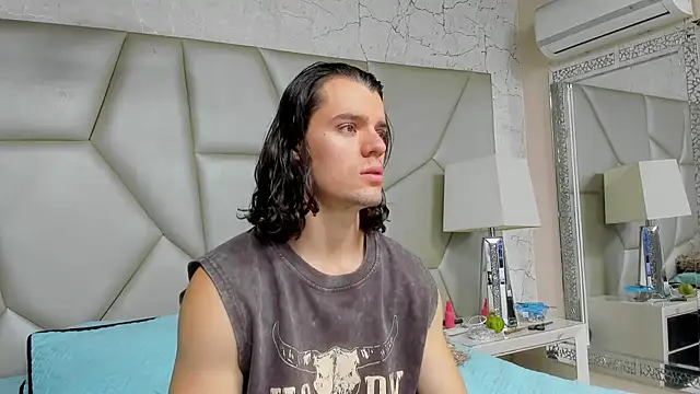 maxi styles online show from February 24, 2026, 8:53 pm