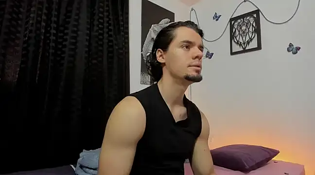 maxi styles online show from February 17, 2025, 8:38 pm