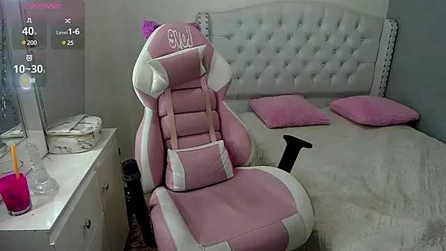 Alana ponsee online show from January 26, 2025, 3:17 am