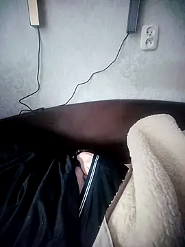 Snapshot of Lukas2204 chatting on February 12, 2026, 2:50 pm Lukas2204 online show from February 12, 2026, 2:50 pm