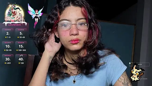 Lovelyamyy online show from November 15, 2025, 7:01 am