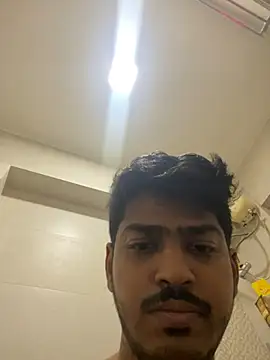 cute modell online show from March 2, 2025, 12:47 pm