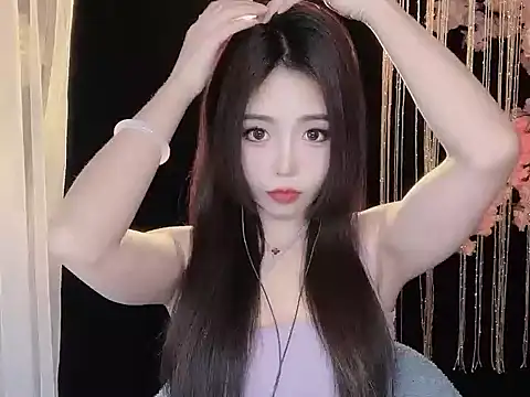 ying-love520 online show from January 22, 2025, 1:11 pm