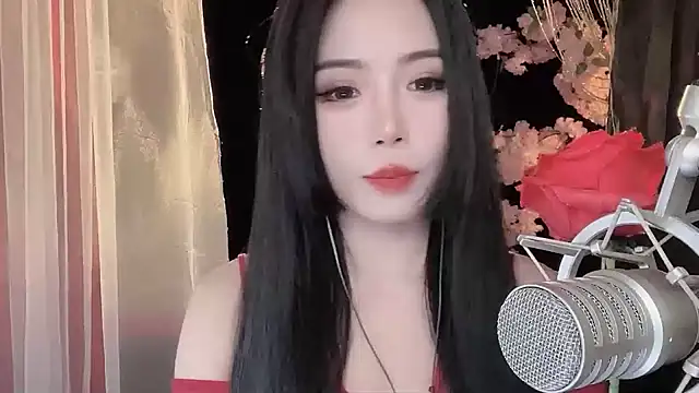 ying-love520 online show from February 11, 2025, 1:20 pm