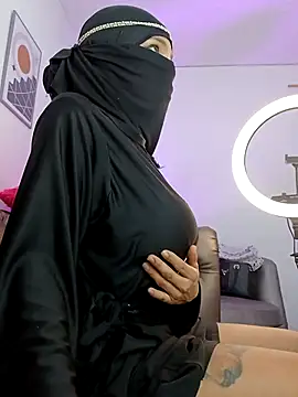 azahara faraah online show from October 28, 2025, 3:00 pm